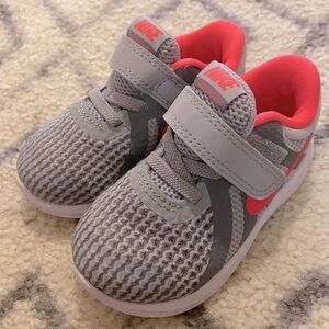 Nike Revolution Toddler 6C Running Shoes